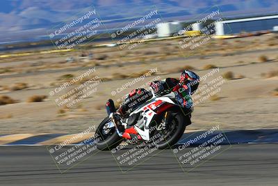 media/Jan-08-2022-SoCal Trackdays (Sat) [[1ec2777125]]/Turn 11 (215pm)/